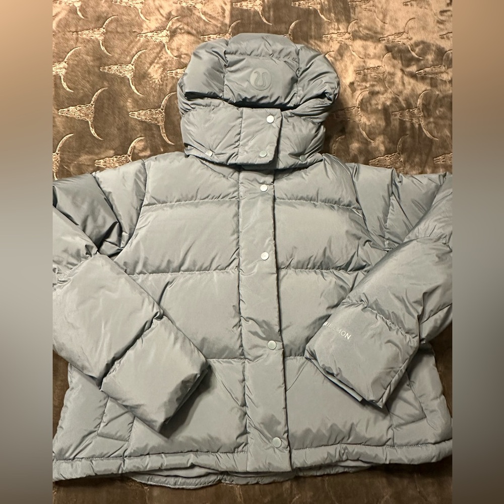 Lululemon wonderpuff coat - Picture 1 of 5